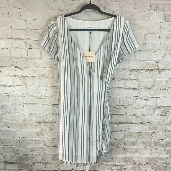 NWT Superdown Women's Small Trina Striped Wrap Dress Frayed Rayon Cotton NEW Sm - Picture 2 of 8